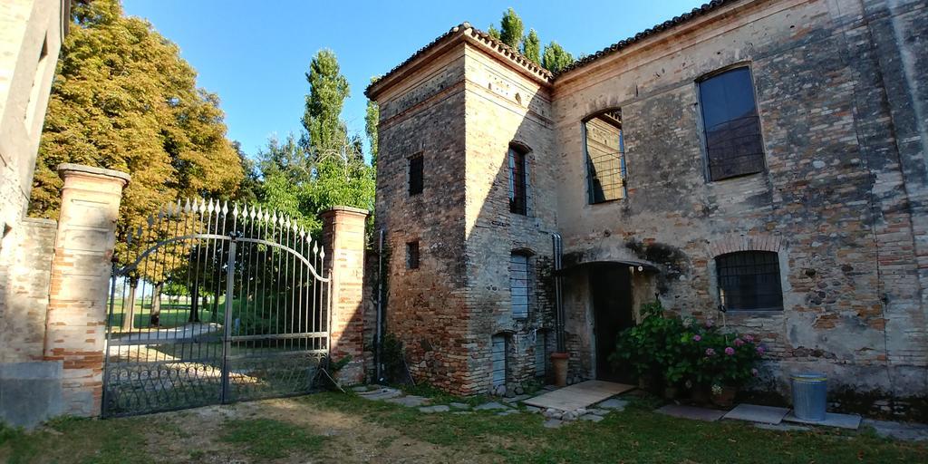 Lo Scrigno Di Lara Villa Ceresara Exterior photo