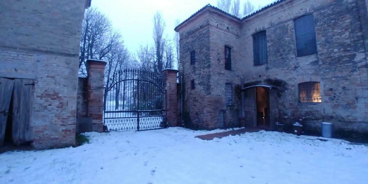 Lo Scrigno Di Lara Villa Ceresara Exterior photo